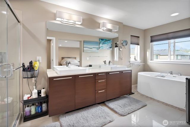 31524 11th Place SW, Federal Way, WA 98023