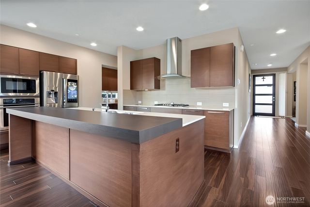 31524 11th Place SW, Federal Way, WA 98023