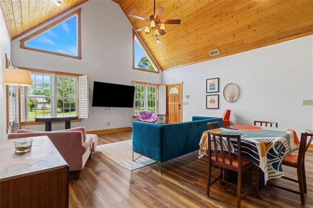 315 Cartecay River Run, Ellijay, GA 30536