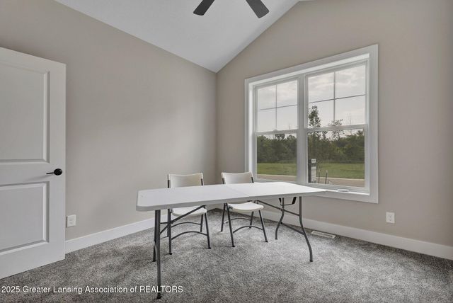 1134 Peninsula Drive, Grand Ledge, MI 48837