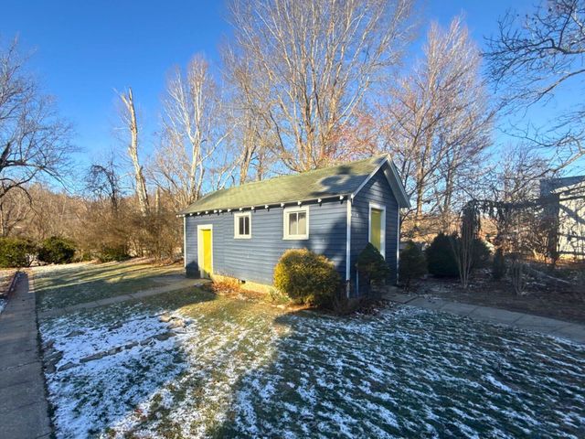 321 Riverside Drive, West Liberty, KY 41472