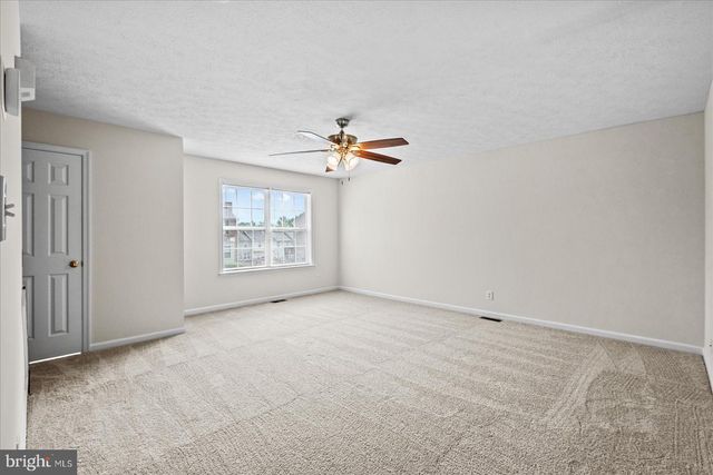 104 REGINA LN, Fredericksburg, VA 22405