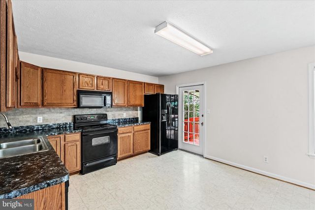 104 REGINA LN, Fredericksburg, VA 22405