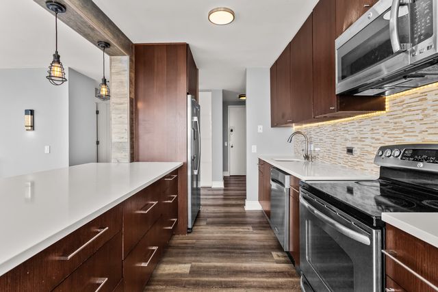 5445 N Sheridan Road 3501, Chicago, IL 60640