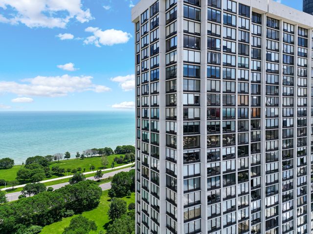 5445 N Sheridan Road 3501, Chicago, IL 60640