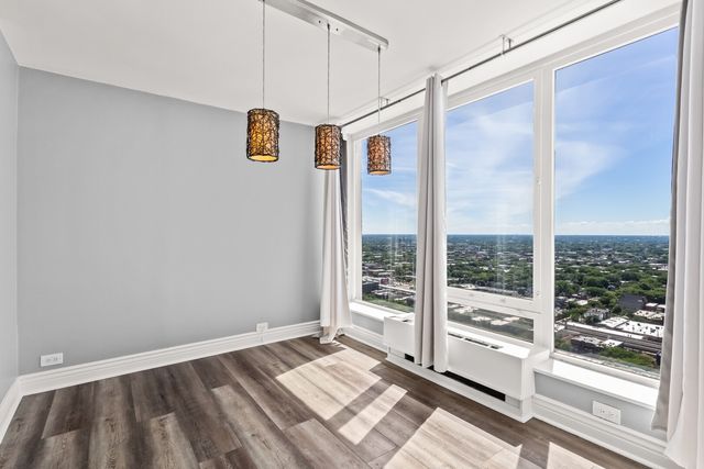 5445 N Sheridan Road 3501, Chicago, IL 60640