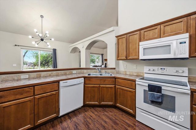 609 Glen Eagle Dr, Jerome, ID 83338