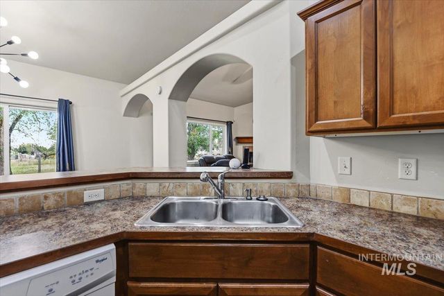 609 Glen Eagle Dr, Jerome, ID 83338