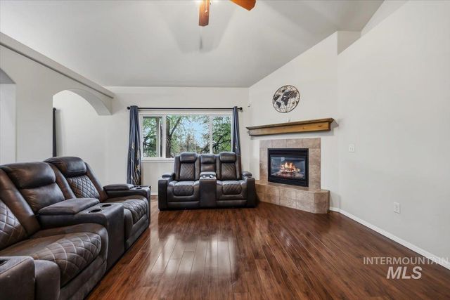 609 Glen Eagle Dr, Jerome, ID 83338