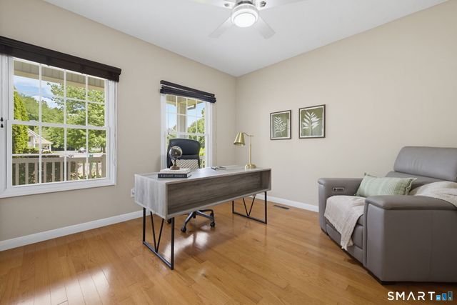 175 Oliver Way 175, Bloomfield, CT 06002