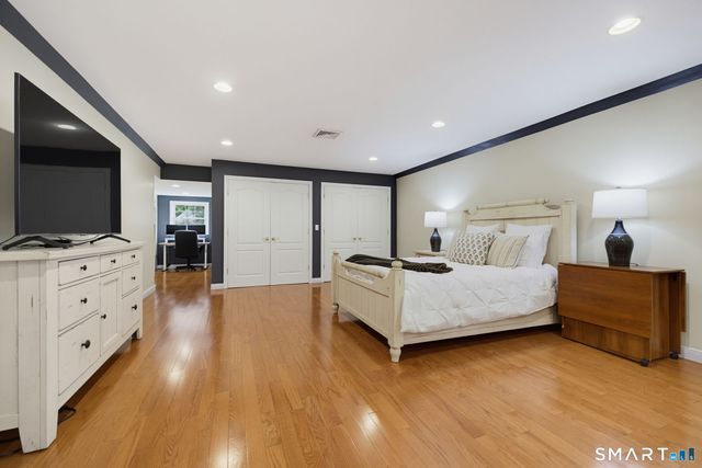 175 Oliver Way 175, Bloomfield, CT 06002