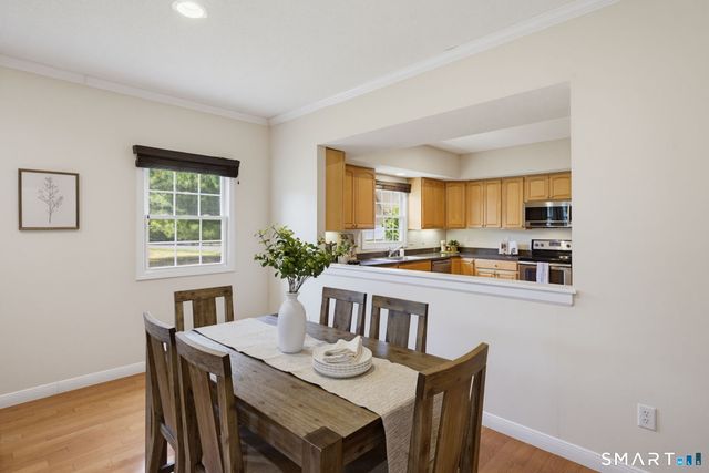 175 Oliver Way 175, Bloomfield, CT 06002