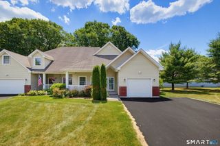 175 Oliver Way 175, Bloomfield, CT 06002