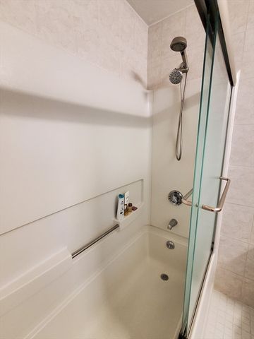 376 Ocean Ave 513, Revere, MA 02151