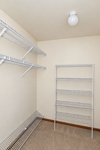 106 Stirling Lane Z2, Schaumburg, IL 60194