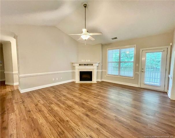 206 Fountainhead Lane 201, Fayetteville, NC 28301