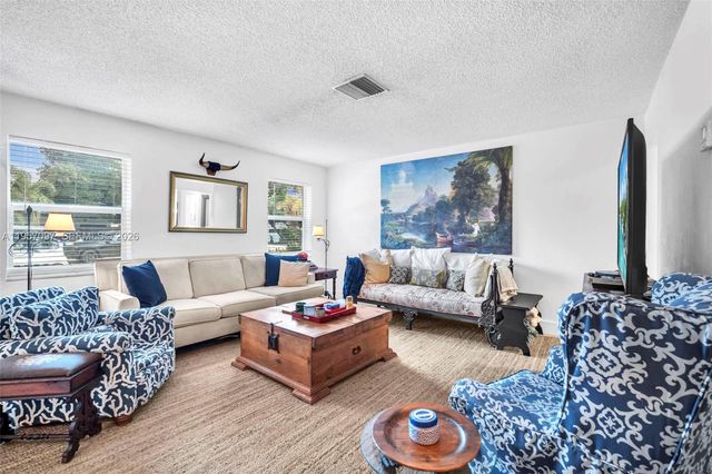 1280 SE 2nd Ct 1, Fort Lauderdale, FL 33301