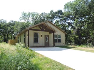 163 Lake Creek Drive, Mabank, TX 75156