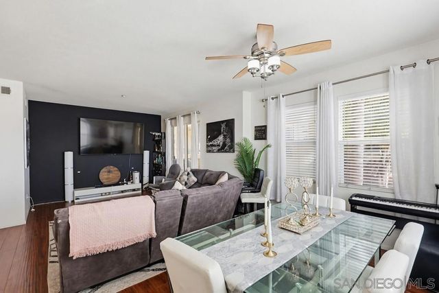 5427 Soho View Ter, San Diego, CA 92105