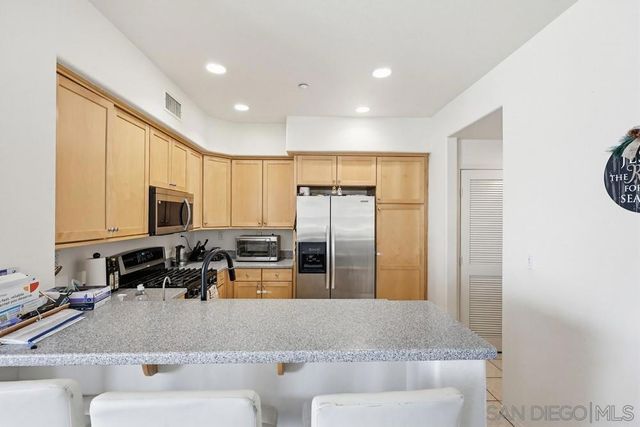 5427 Soho View Ter, San Diego, CA 92105