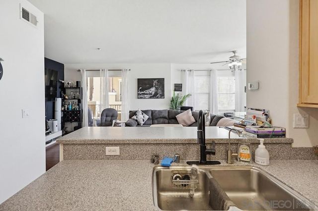 5427 Soho View Ter, San Diego, CA 92105