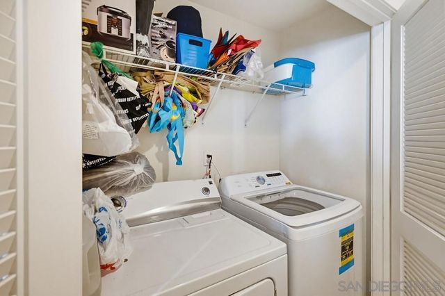 5427 Soho View Ter, San Diego, CA 92105