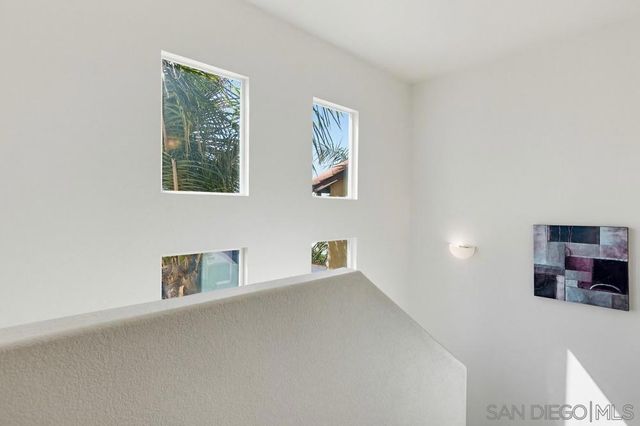 5427 Soho View Ter, San Diego, CA 92105