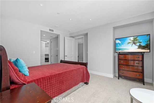 5042 Scholarship, Irvine, CA 92612