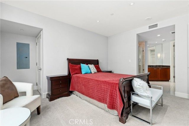 5042 Scholarship, Irvine, CA 92612