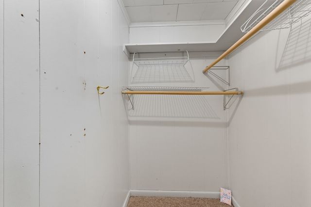 17 Chateaugay St, Chicopee, MA 01020