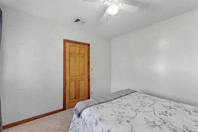 17 Chateaugay St, Chicopee, MA 01020