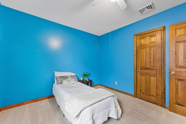 17 Chateaugay St, Chicopee, MA 01020