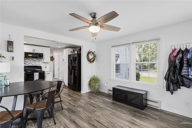 100 Penguin Avenue, Warwick, RI 02818