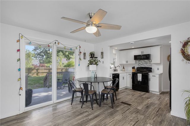 100 Penguin Avenue, Warwick, RI 02818