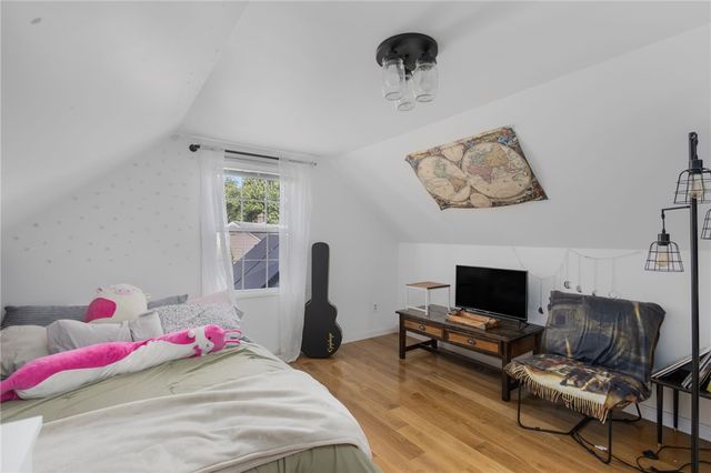 100 Penguin Avenue, Warwick, RI 02818