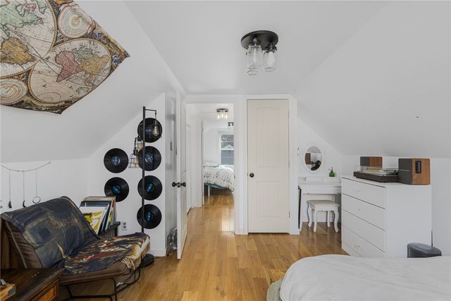 100 Penguin Avenue, Warwick, RI 02818