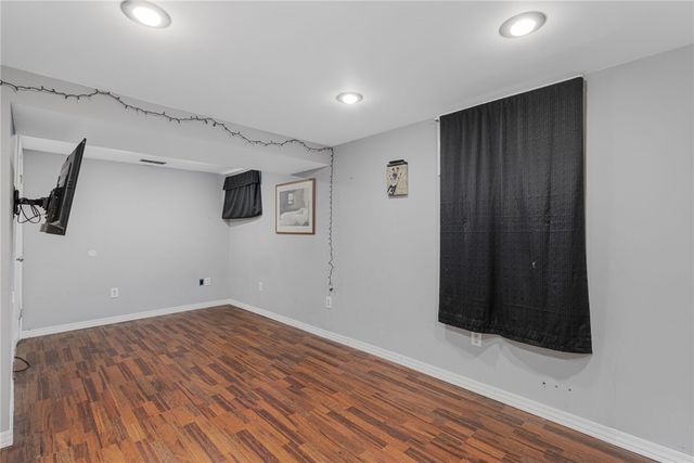 100 Penguin Avenue, Warwick, RI 02818