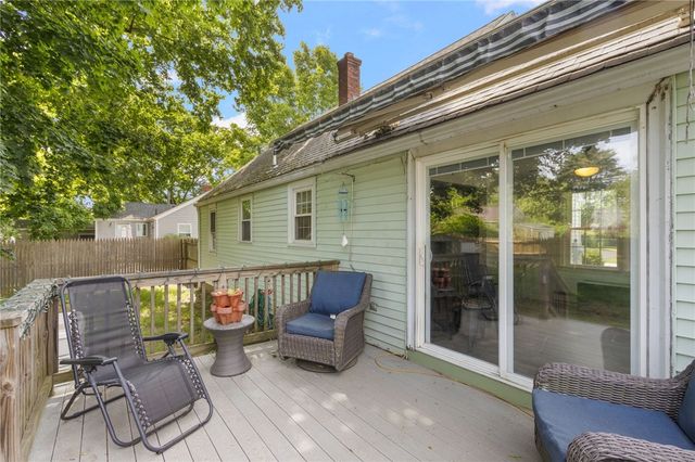100 Penguin Avenue, Warwick, RI 02818