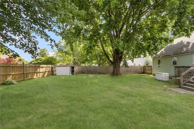 100 Penguin Avenue, Warwick, RI 02818