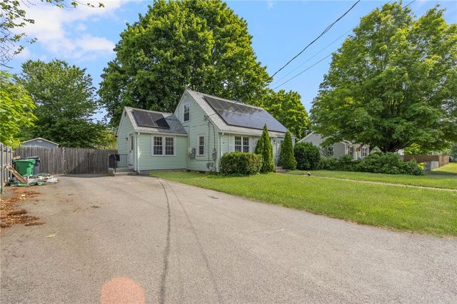 100 Penguin Avenue, Warwick, RI 02818