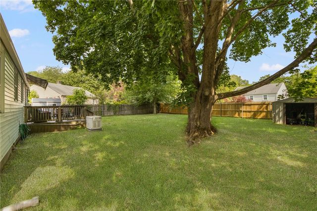 100 Penguin Avenue, Warwick, RI 02818