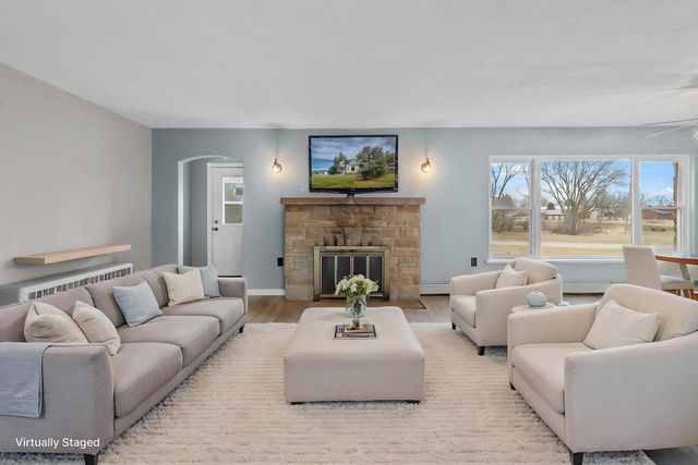 N817 County Road H, Genoa City, WI 53128