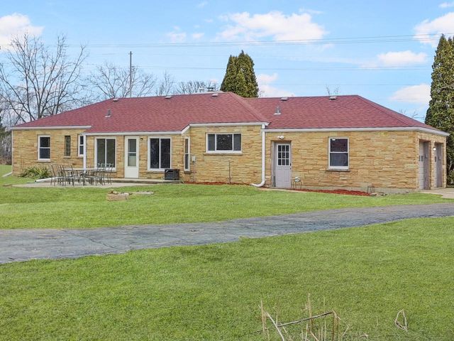 N817 County Road H, Genoa City, WI 53128