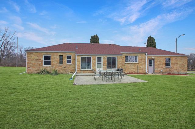 N817 County Road H, Genoa City, WI 53128