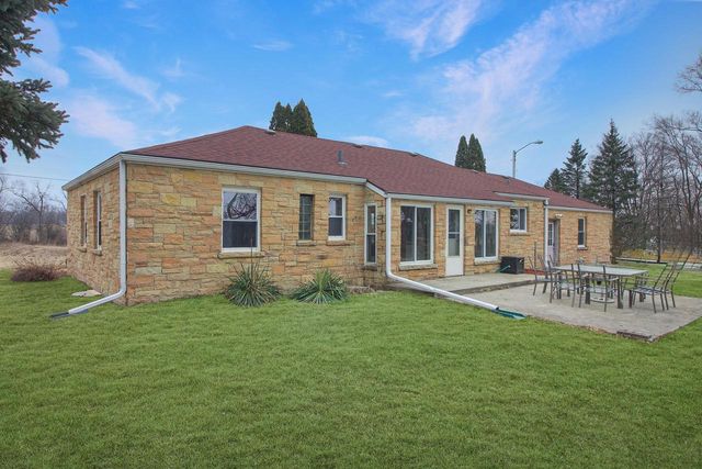 N817 County Road H, Genoa City, WI 53128