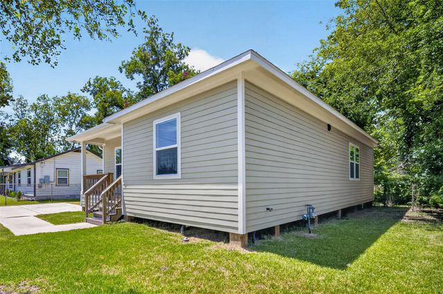 6605 Landor Street, Houston, TX 77028