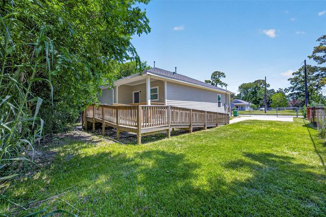 6605 Landor Street, Houston, TX 77028