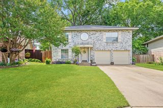 1019 W Lovers Lane W, Arlington, TX 76013