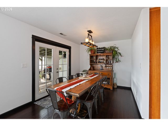 1774 E FOURTH Ave, Sutherlin, OR 97479