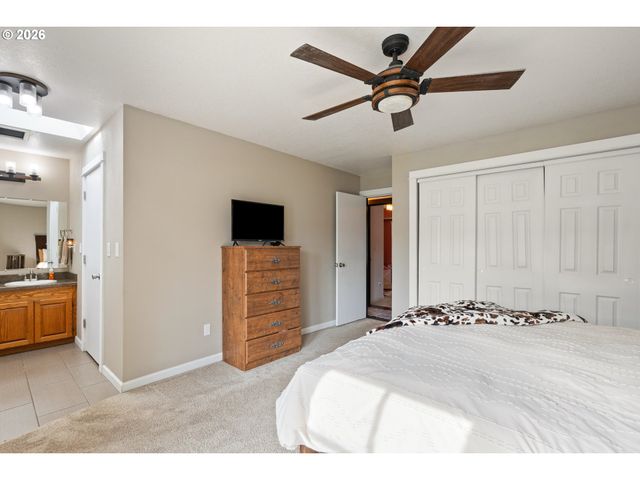 1774 E FOURTH Ave, Sutherlin, OR 97479